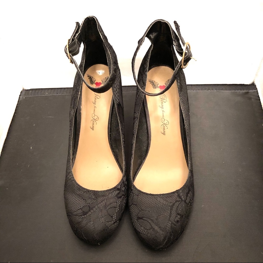Penny Loves Kenny | Black Lace Heel Shoes